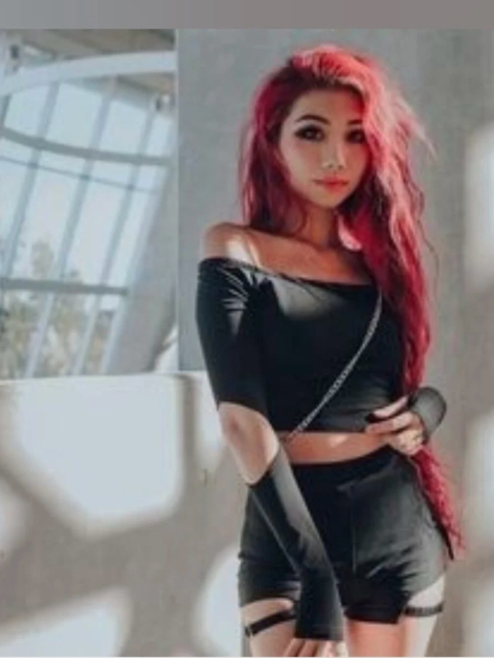 Lychee black strappy shorts